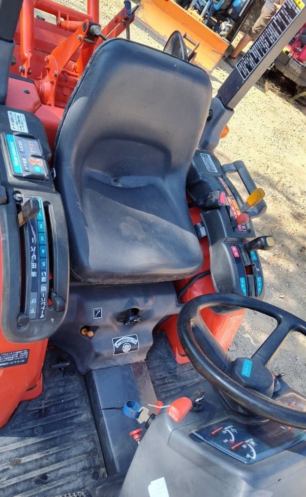 Kubota GB140 lánctalpas hibrid traktor - Kép 8