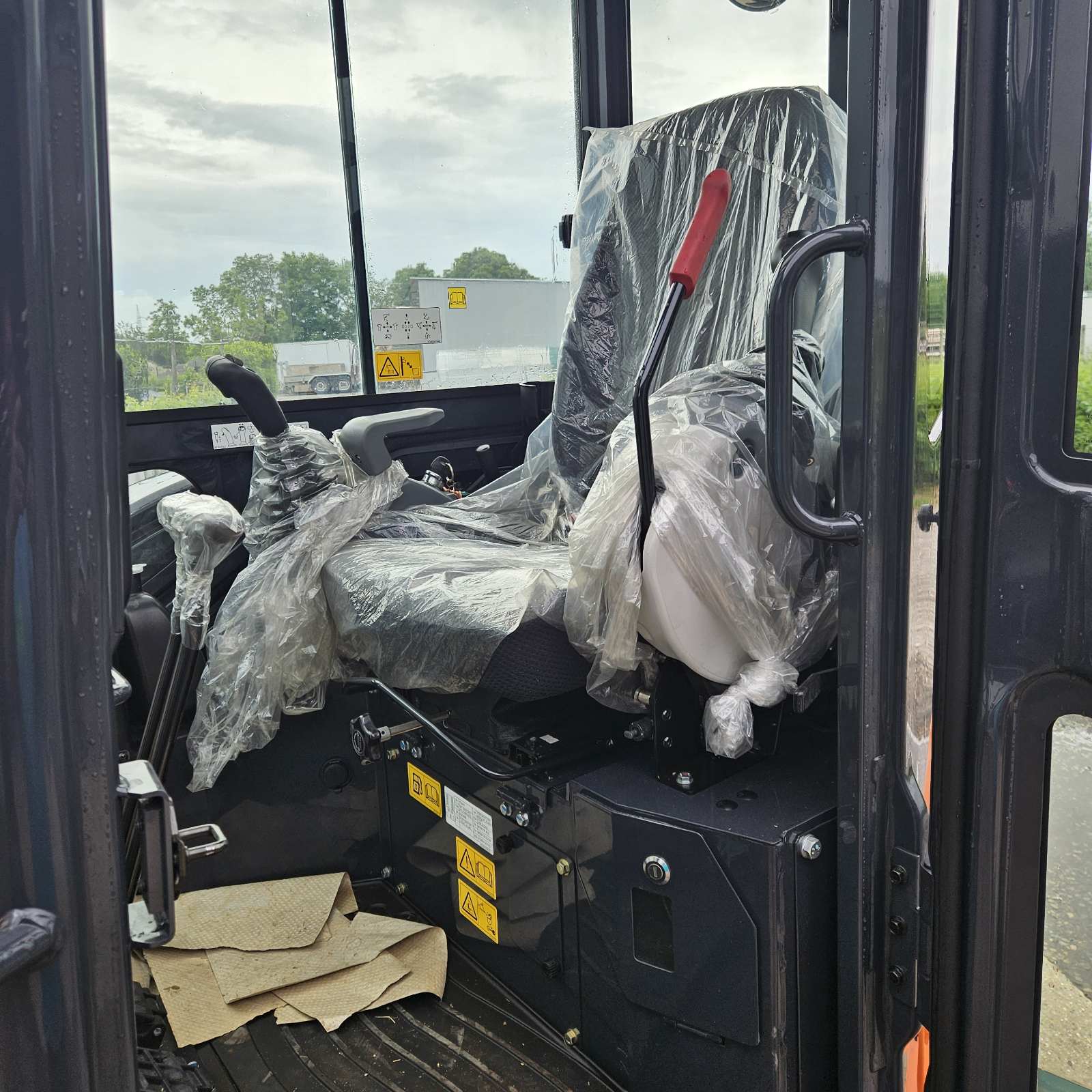 Hitachi ZX26U-6 forgókotró - Kép 8