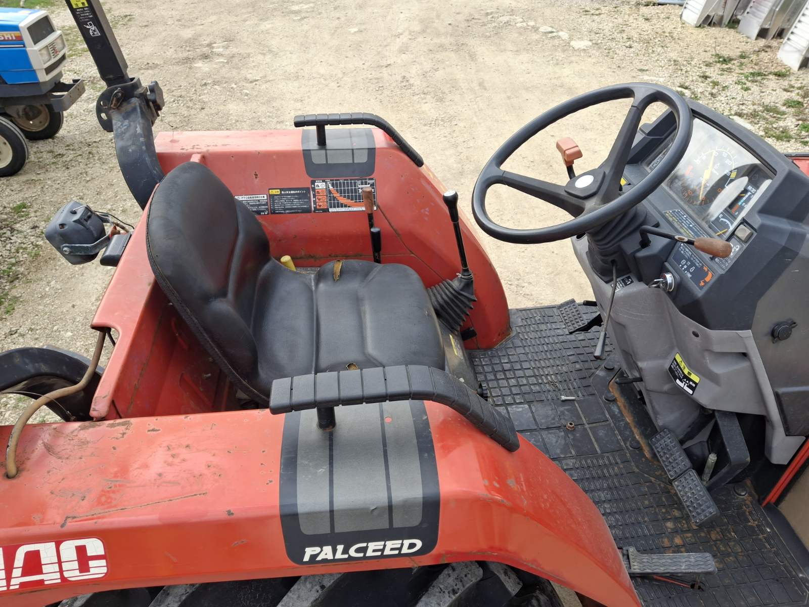 Rendszámos Mitsubitsi MT265 traktor - Kép 6