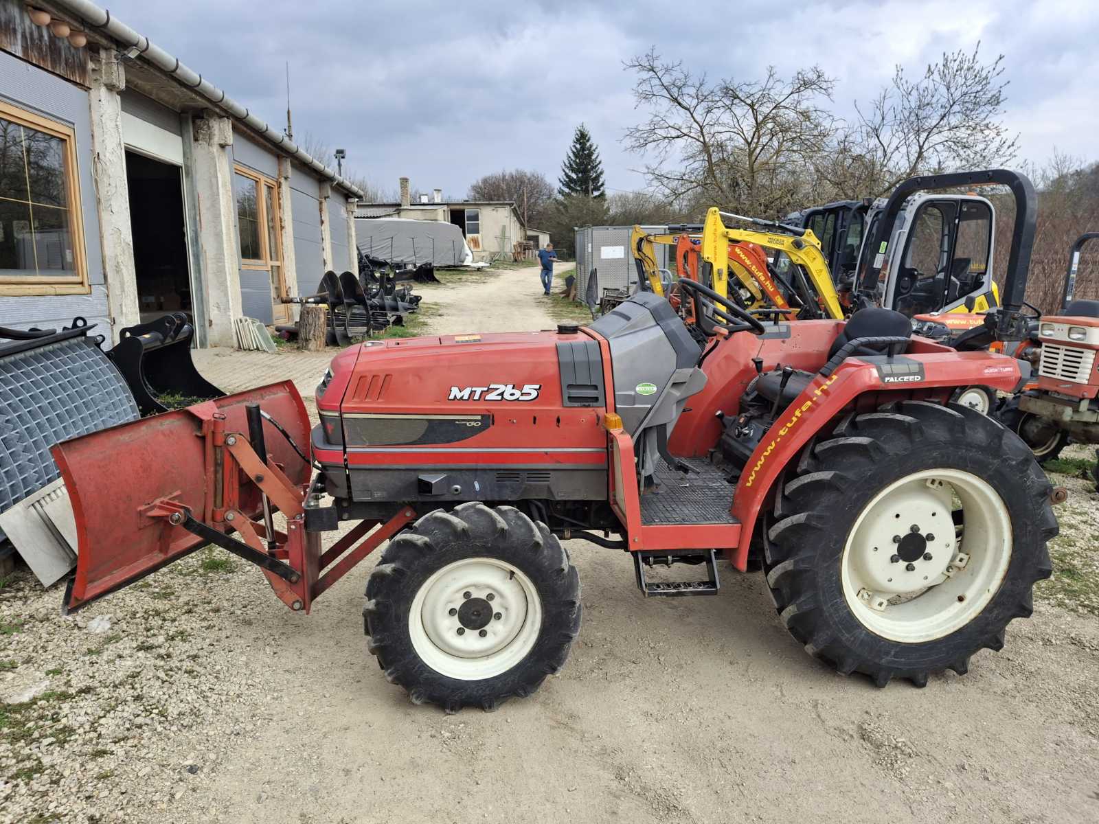Rendszámos Mitsubitsi MT265 traktor - Kép 8