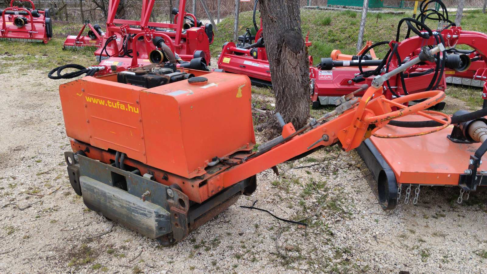 Vibromax W62 padkahenger