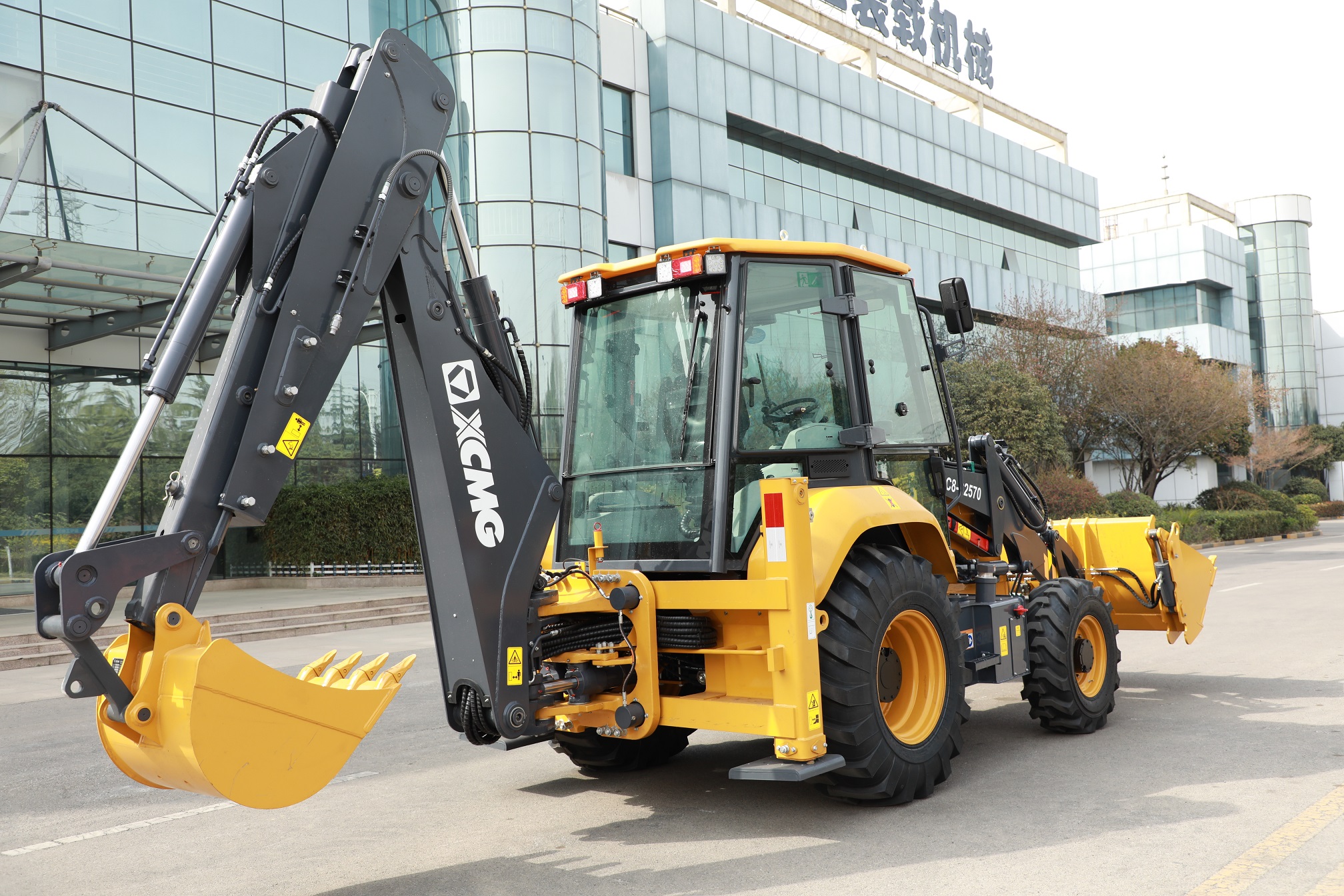 XCMG XC8-S2570